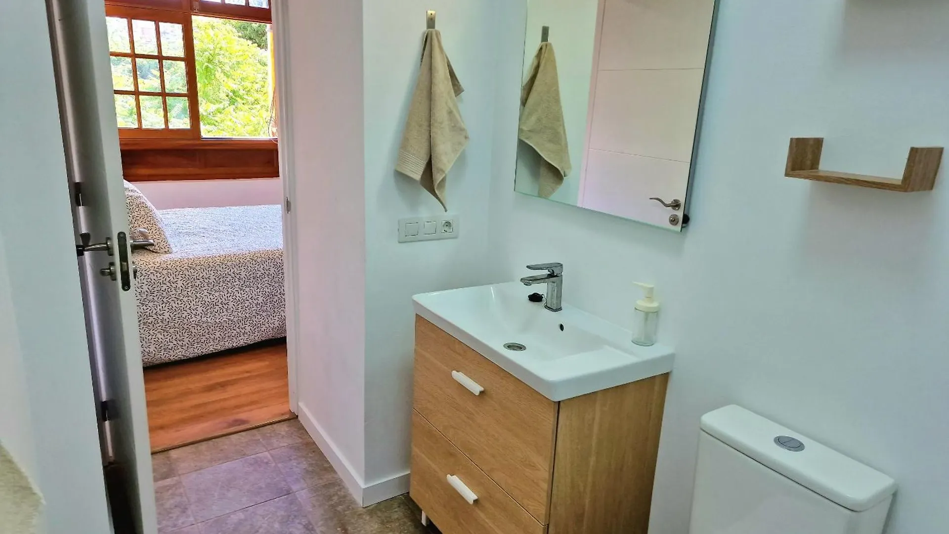 Icod Centre Jacaranda Cozy Apartment By Hrtenerife Net Icod De Los Vinos