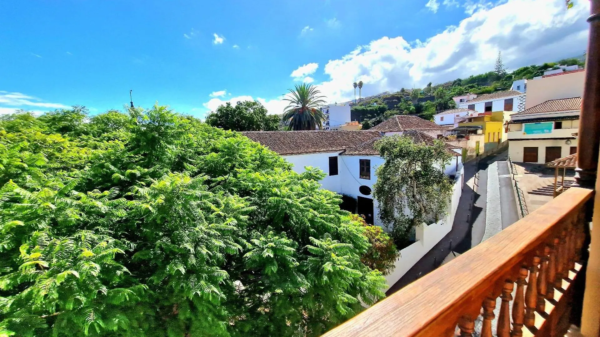 Icod Centre Jacaranda Cozy Apartment By Hrtenerife Net Icod De Los Vinos